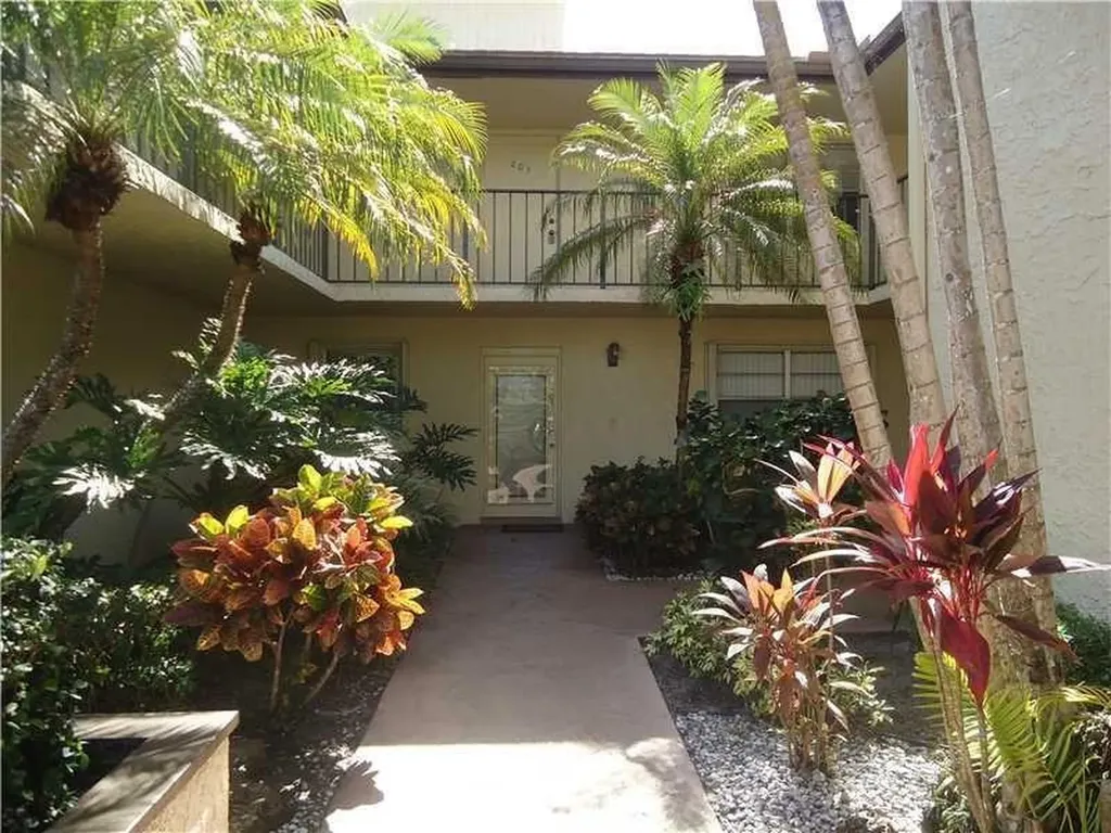 8798 Holly Court Tamarac FL 33321