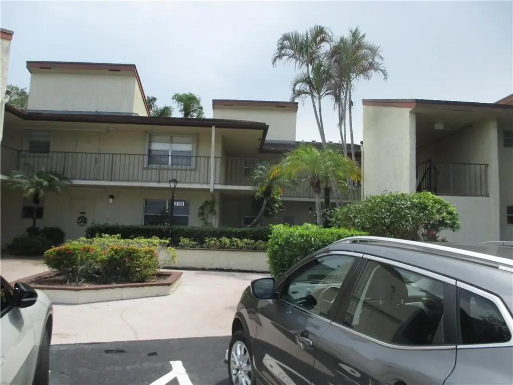 8798 Holly Court Tamarac FL 33321