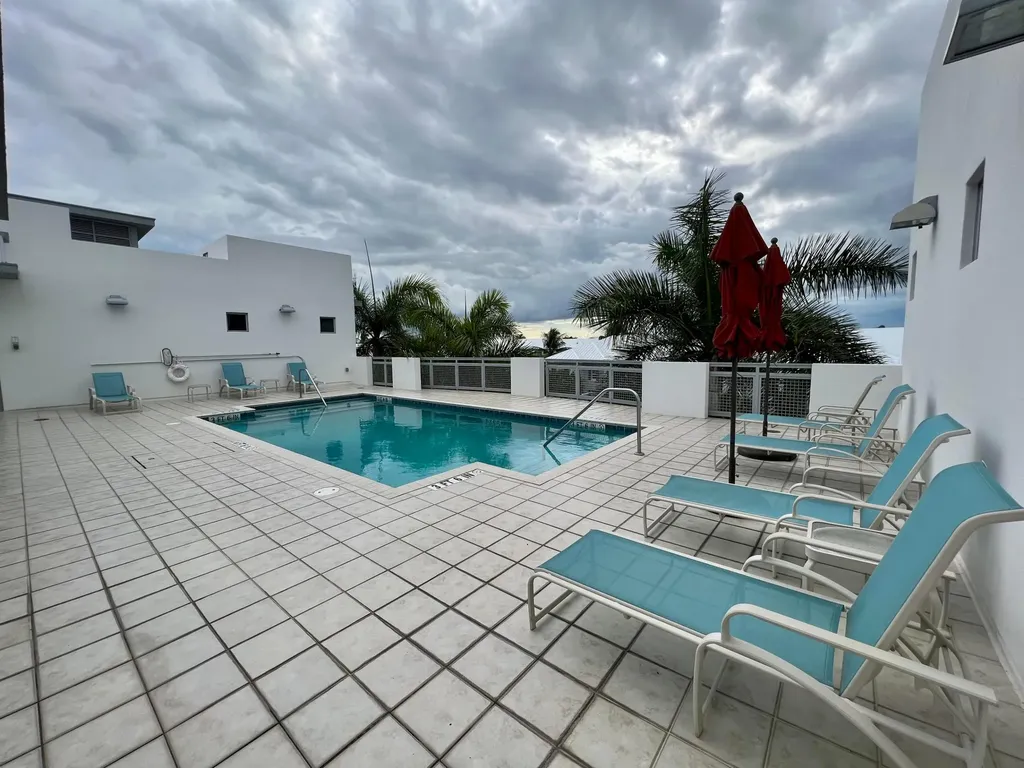 335 SE 6th Avenue Delray Beach FL 33483