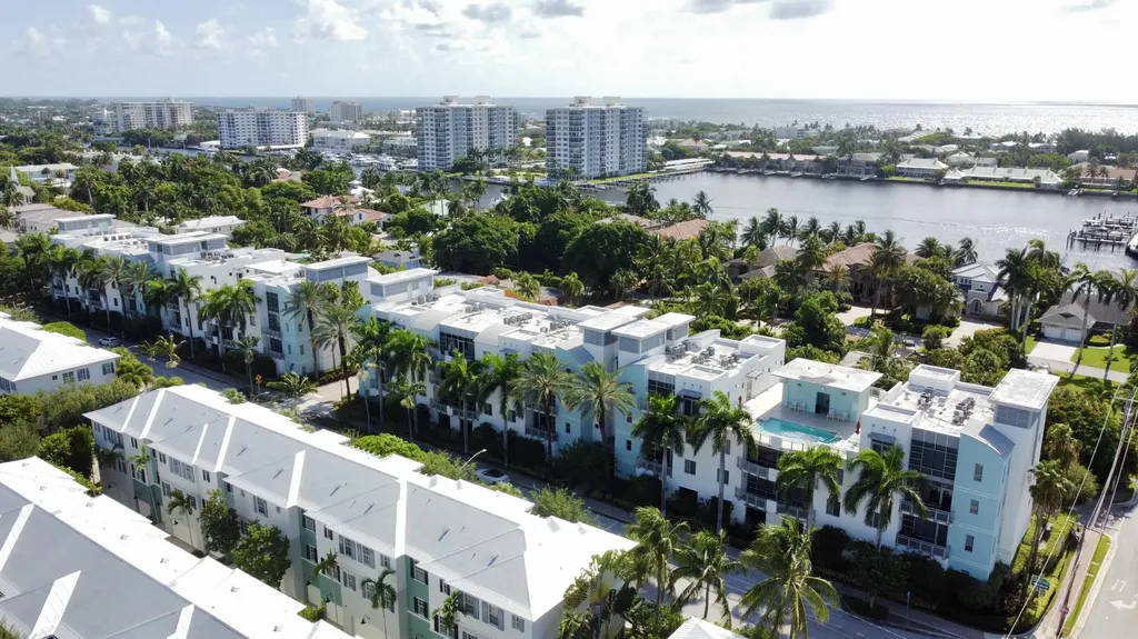 335 SE 6th Avenue Delray Beach FL 33483