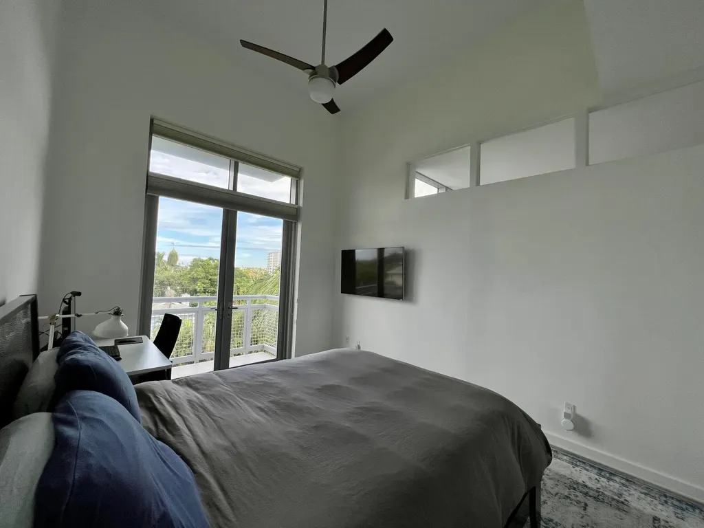 335 SE 6th Avenue Delray Beach FL 33483