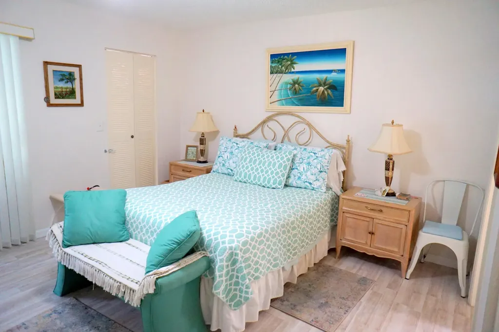 7286 Huntington Lane Delray Beach FL 33446