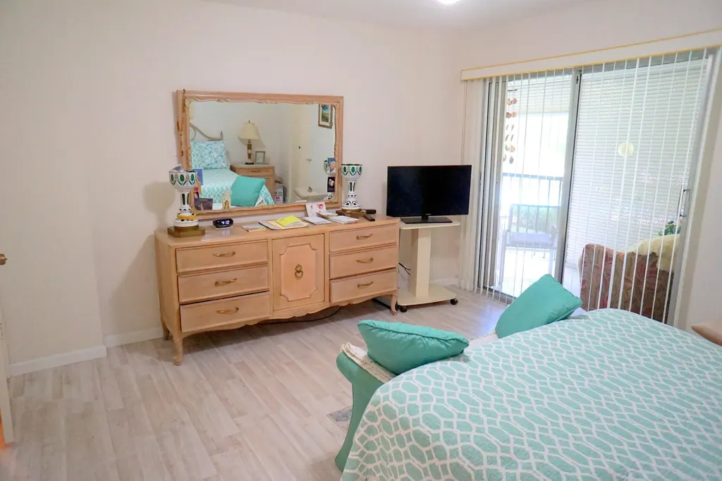 7286 Huntington Lane Delray Beach FL 33446