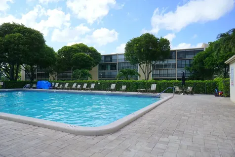 7286 Huntington Lane Delray Beach FL 33446