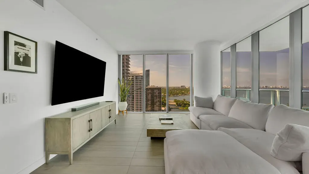 3131 NE 7th Avenue Miami FL 33137