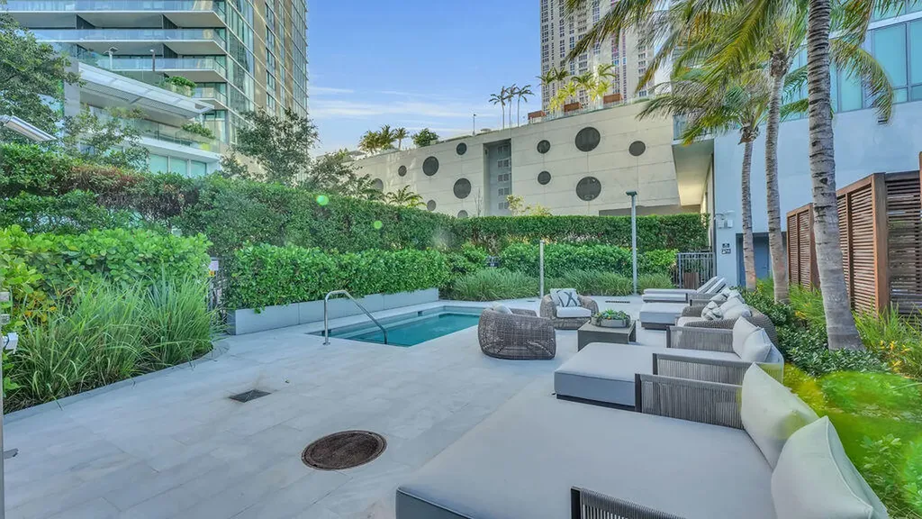 3131 NE 7th Avenue Miami FL 33137