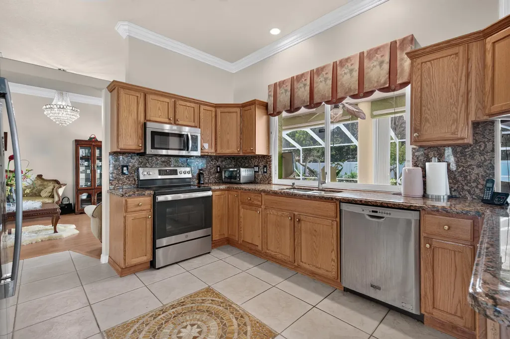 5493 NW Chapel Court Port St Lucie FL 34986