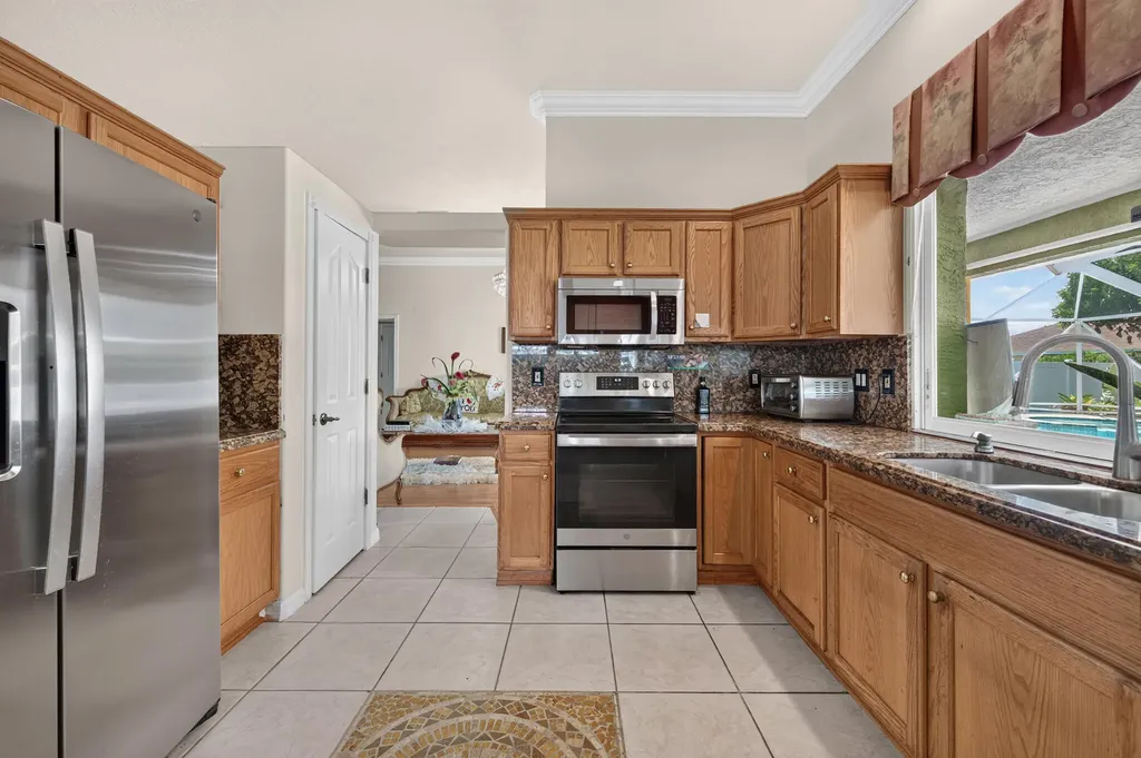 5493 NW Chapel Court Port St Lucie FL 34986