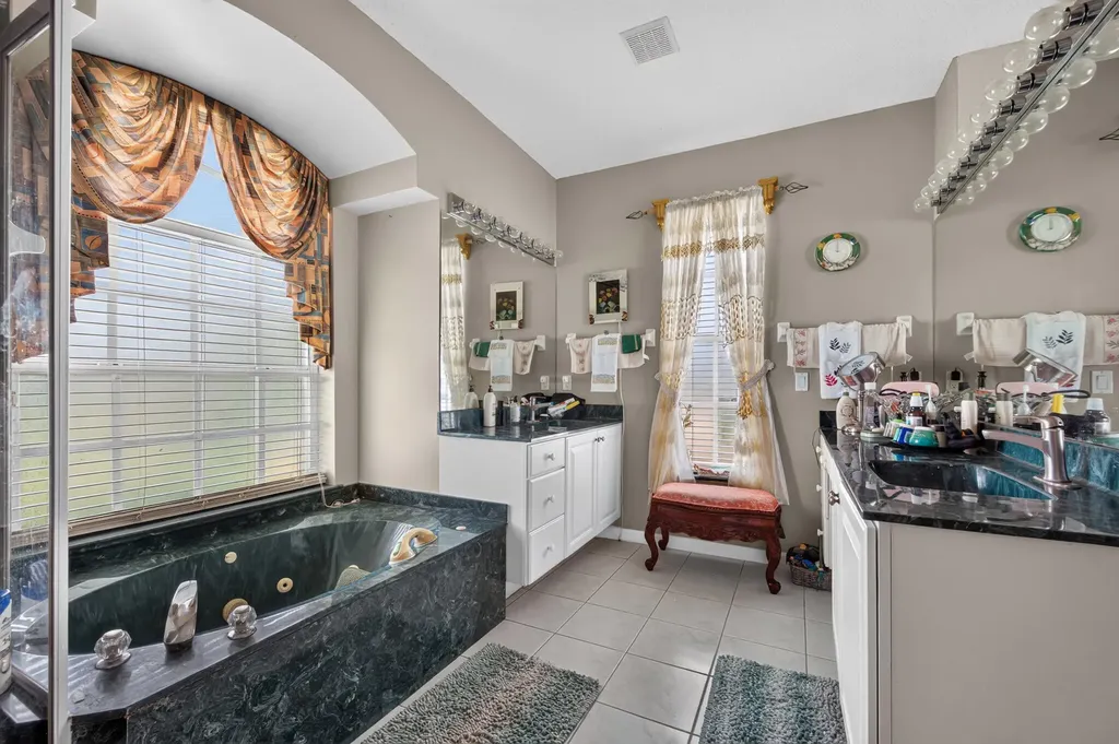 5493 NW Chapel Court Port St Lucie FL 34986
