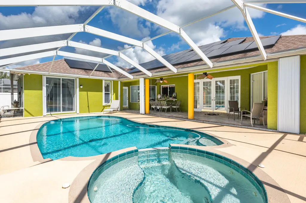 5493 NW Chapel Court Port St Lucie FL 34986