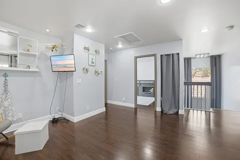 6933 Desert Inn Terrace Lake Worth FL 33463