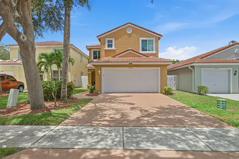 6933 Desert Inn Terrace Lake Worth FL 33463