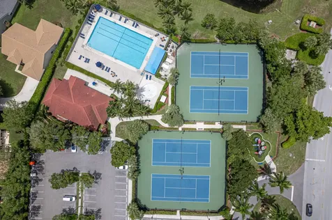 6933 Desert Inn Terrace Lake Worth FL 33463