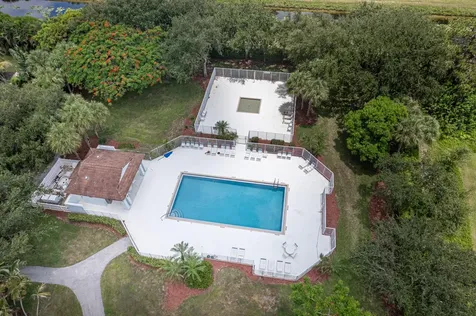 6933 Desert Inn Terrace Lake Worth FL 33463