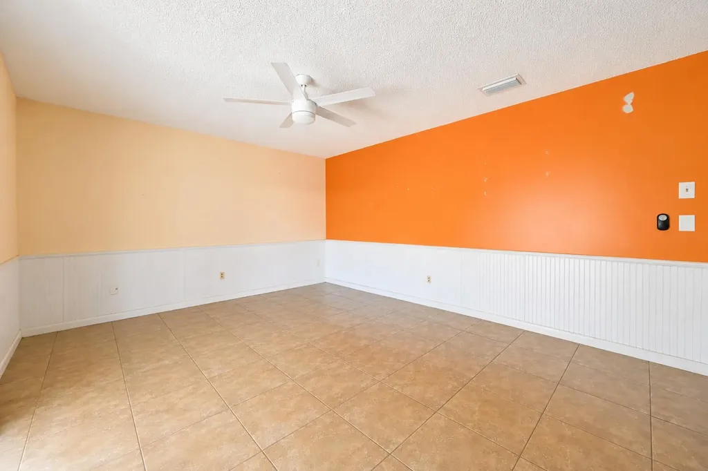 392 SE Crosspoint Drive Port St Lucie FL 34983