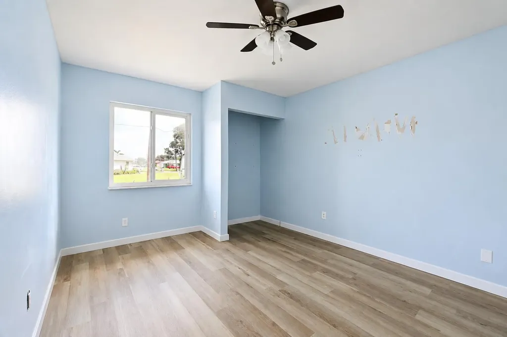 392 SE Crosspoint Drive Port St Lucie FL 34983