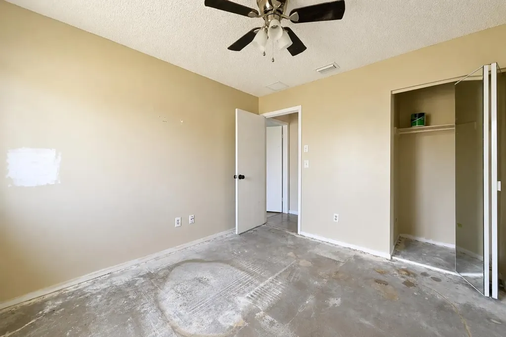 392 SE Crosspoint Drive Port St Lucie FL 34983