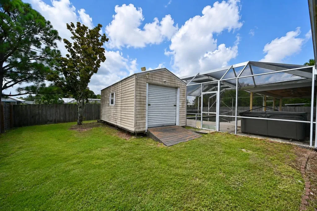 392 SE Crosspoint Drive Port St Lucie FL 34983