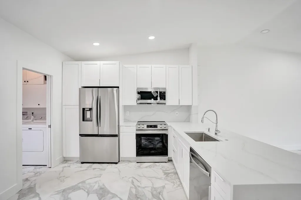 6128 Kings Gate Circle Delray Beach FL 33484