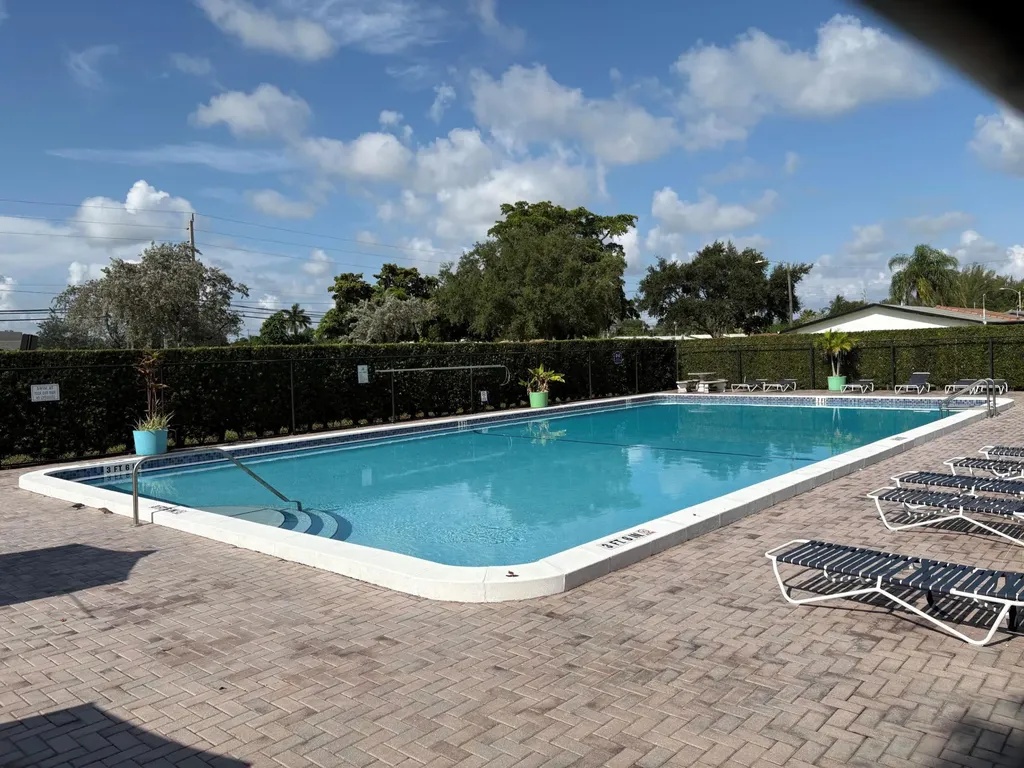 5403 NW 27th Way Fort Lauderdale FL 33309