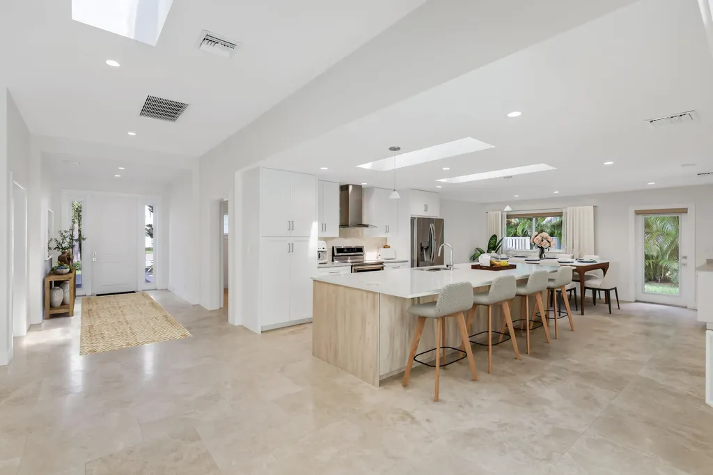 1386 S Atlantic Drive Lantana FL 33462