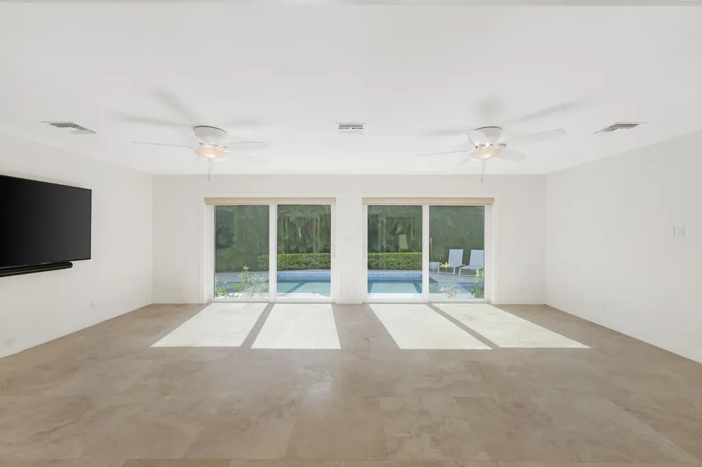 1386 S Atlantic Drive Lantana FL 33462