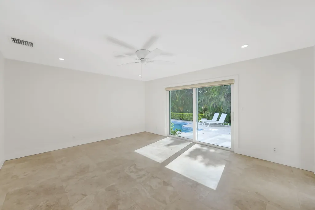 1386 S Atlantic Drive Lantana FL 33462