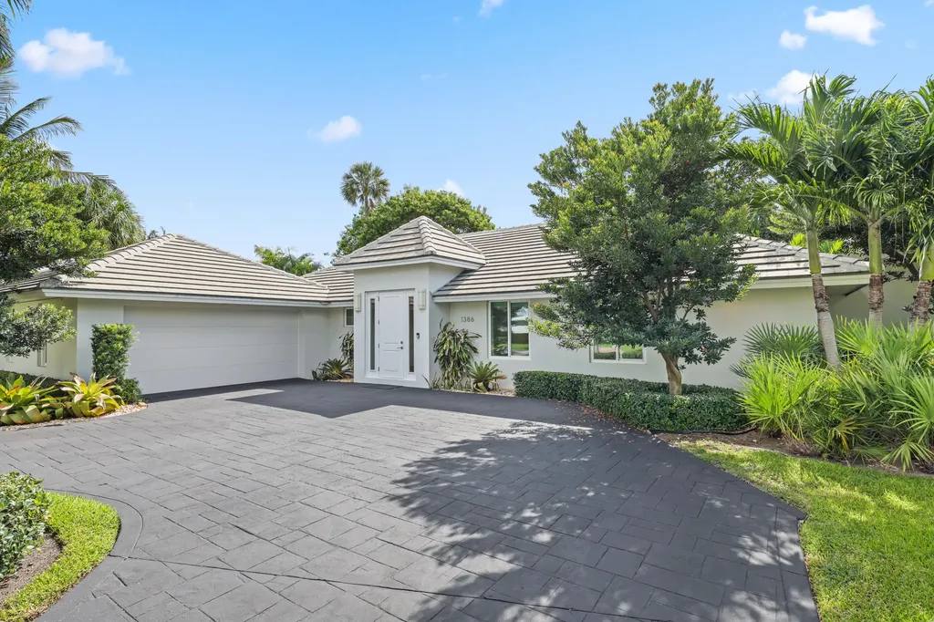 1386 S Atlantic Drive Lantana FL 33462