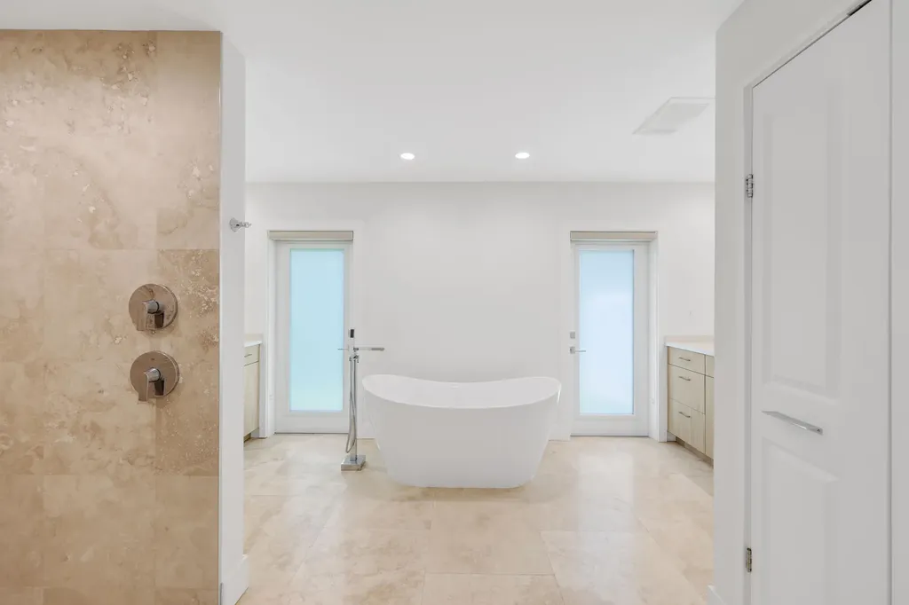 1386 S Atlantic Drive Lantana FL 33462
