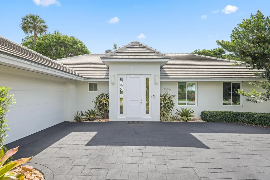 1386 S Atlantic Drive Lantana FL 33462