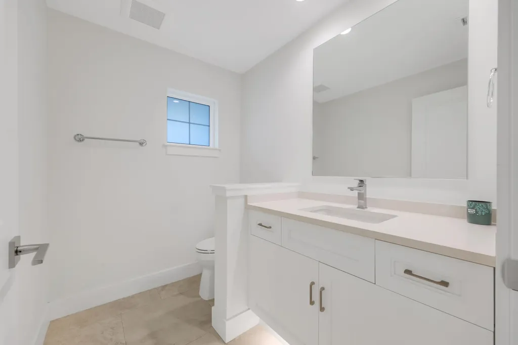 1386 S Atlantic Drive Lantana FL 33462