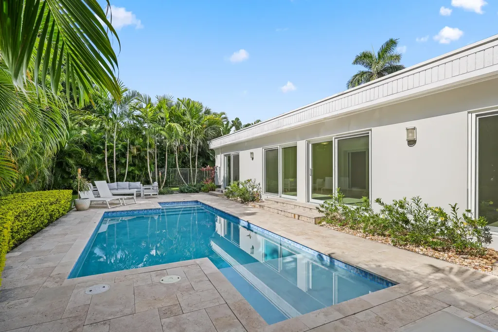 1386 S Atlantic Drive Lantana FL 33462