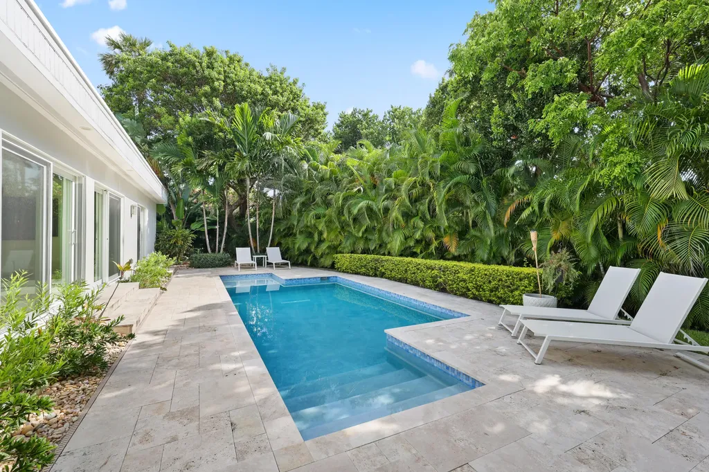 1386 S Atlantic Drive Lantana FL 33462