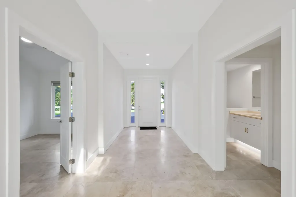 1386 S Atlantic Drive Lantana FL 33462