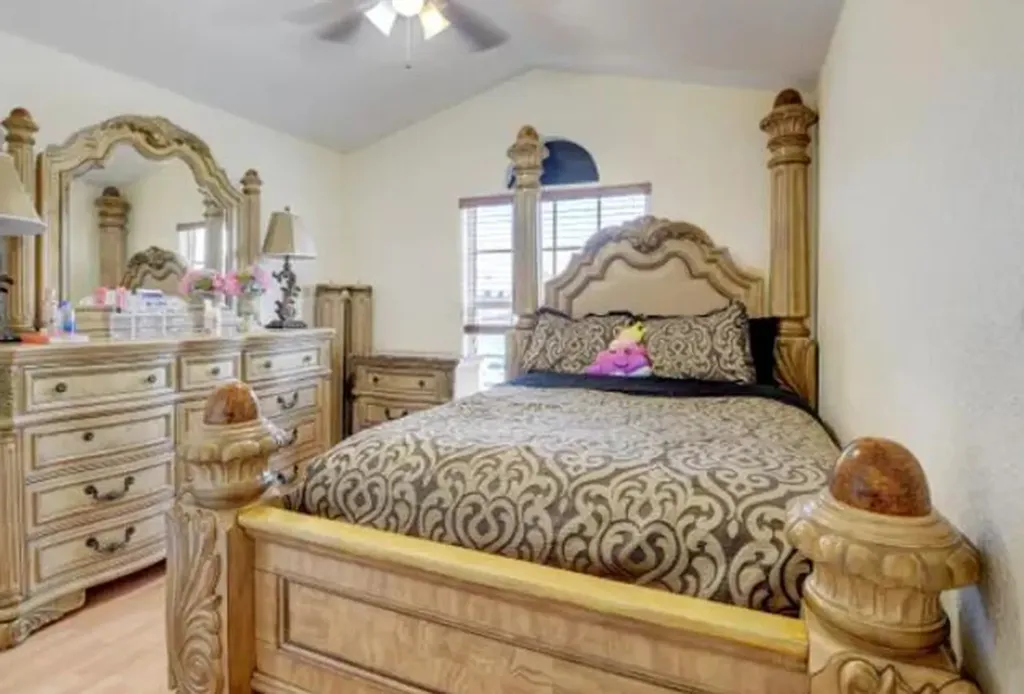 10885 La Salinas Circle Boca Raton FL 33428
