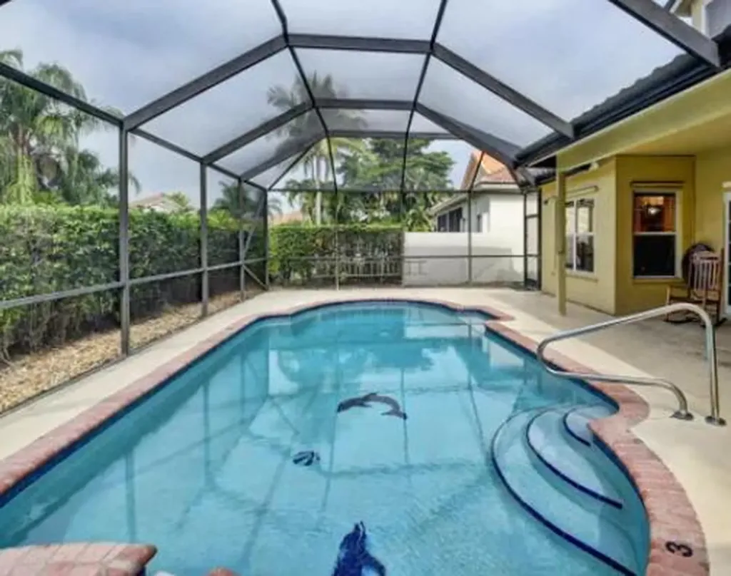 10885 La Salinas Circle Boca Raton FL 33428