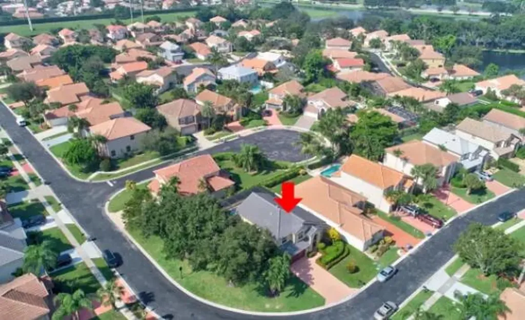 10885 La Salinas Circle Boca Raton FL 33428