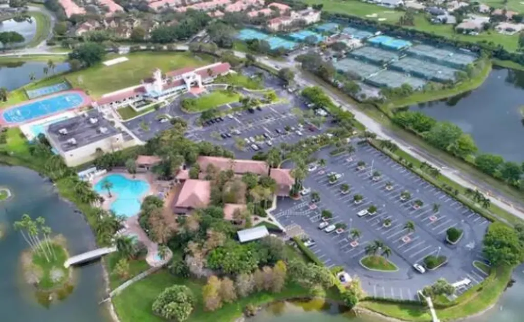 10885 La Salinas Circle Boca Raton FL 33428