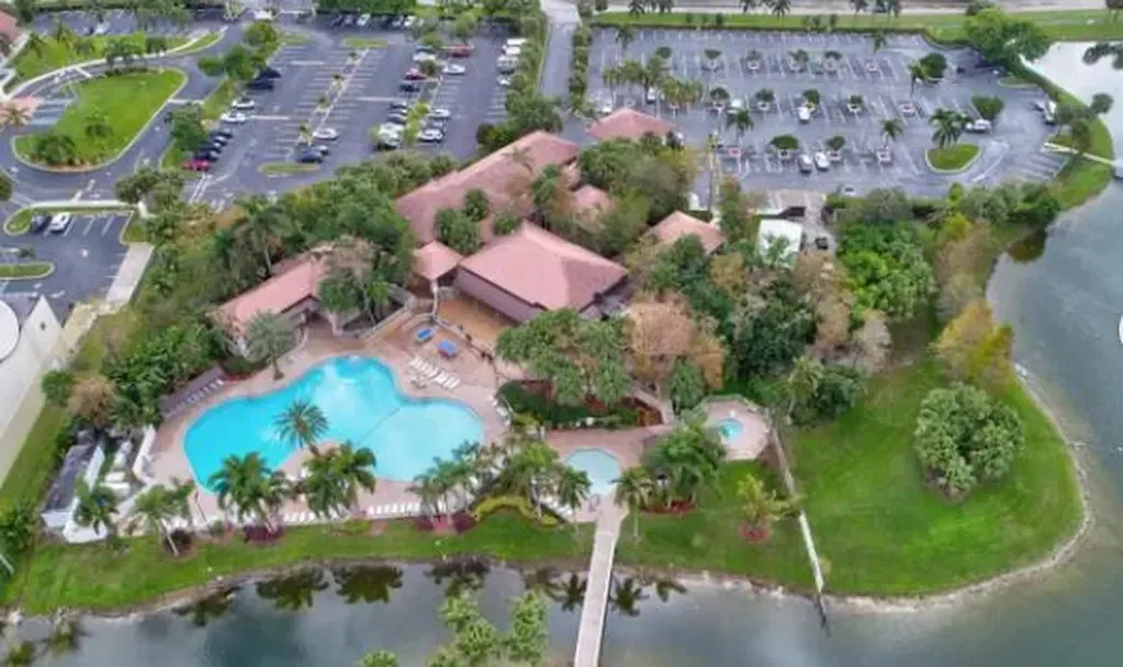 10885 La Salinas Circle Boca Raton FL 33428
