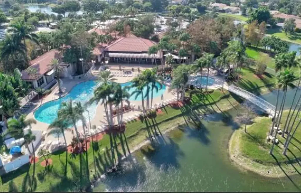 10885 La Salinas Circle Boca Raton FL 33428
