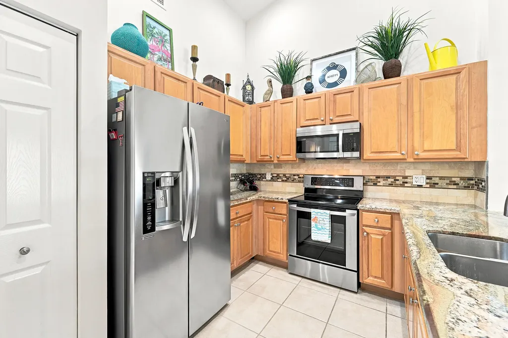 368 W Coral Trace Circle Delray Beach FL 33445
