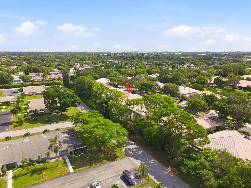 368 W Coral Trace Circle Delray Beach FL 33445