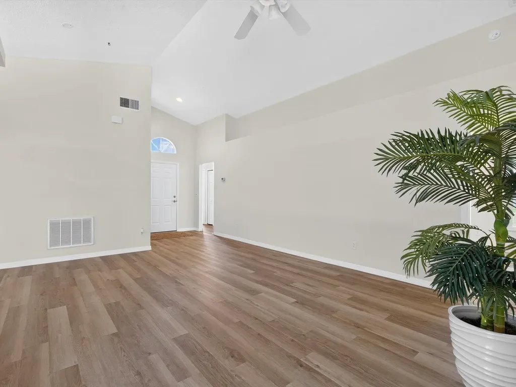 459 Halstead Drive Davenport FL 33897