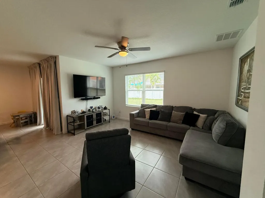 1982 SW Guernsey Street Port St Lucie FL 34987