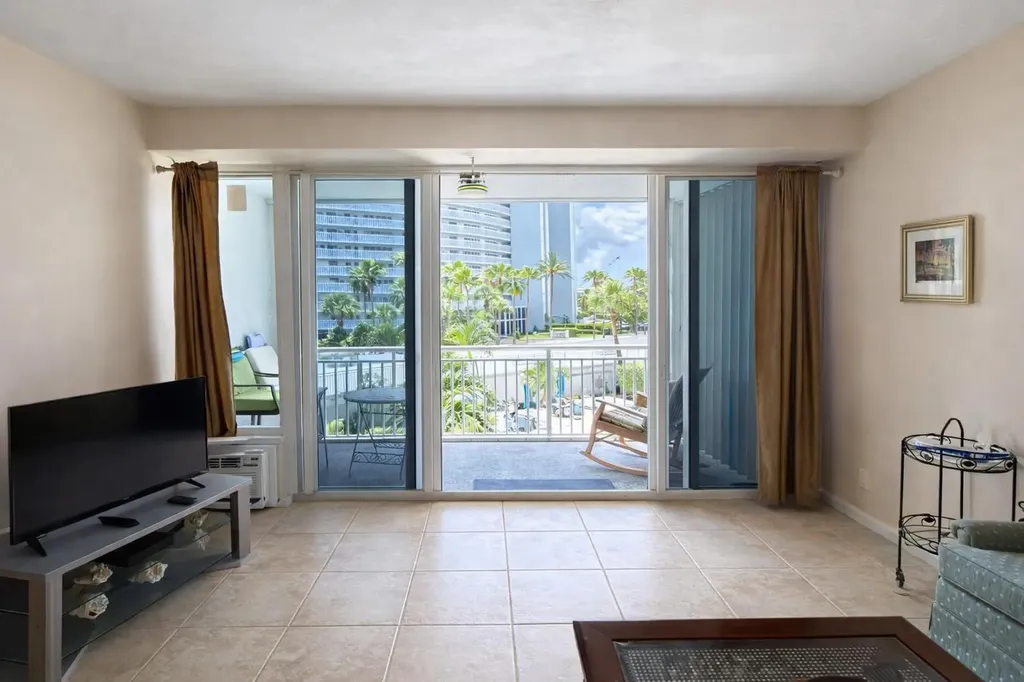 1920 S Ocean Drive Fort Lauderdale FL 33316