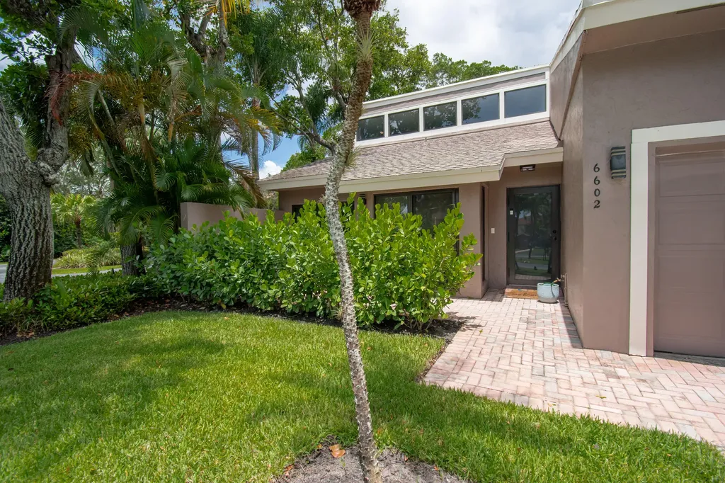 6602 Thornhill Court Boca Raton FL 33433