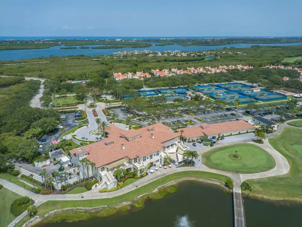 2229 Falls Circle Vero Beach FL 32967