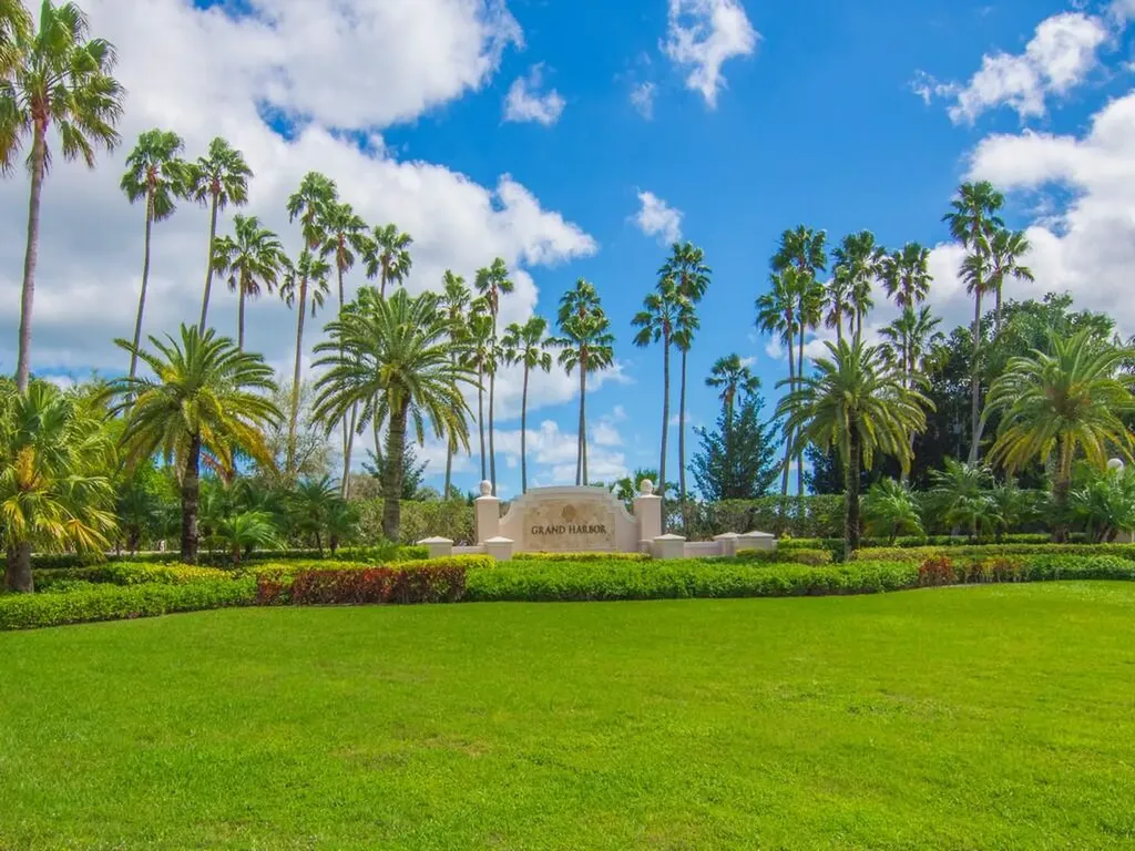 2229 Falls Circle Vero Beach FL 32967