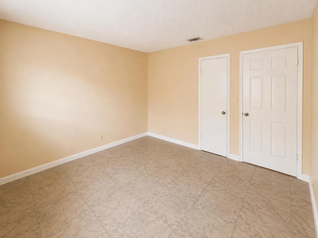 4125 Woodside Drive Coral Springs FL 33065