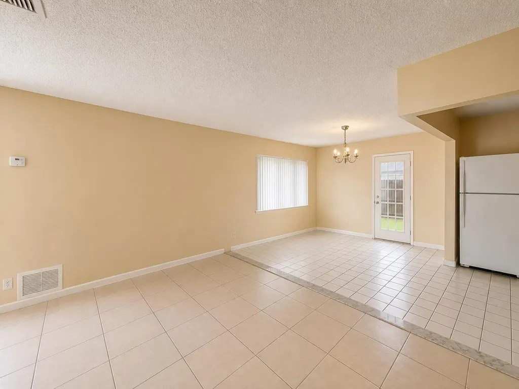 4125 Woodside Drive Coral Springs FL 33065